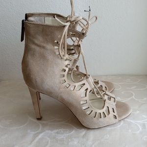 BCBGeneration BCBG Carnival Lace Up High Heel l Shoe Beige Sz 8 1/2 AS IS
